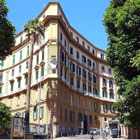 Parco Margherita 3 Naples Luaran gambar